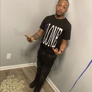 Meet your Posher, Jonti